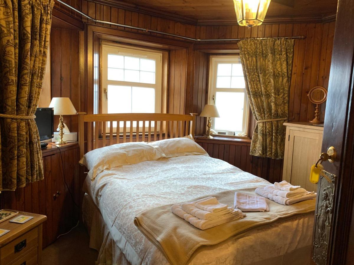 Dunivaig B&B Tarbert  Exterior photo